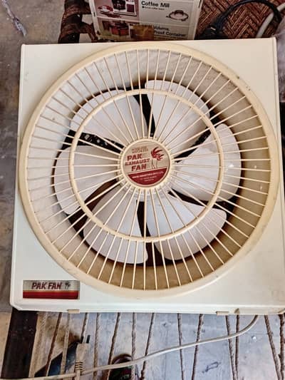 Pak Exhaust Fan 12 Inch size with lPG Cylinder