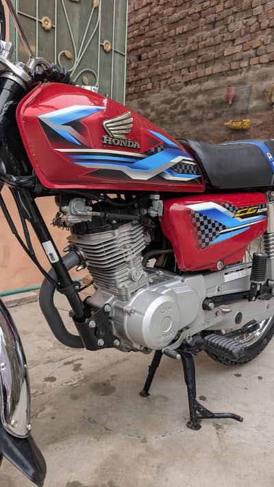 sirf sanjida customer hi raabta Karen urgent sale karni hai