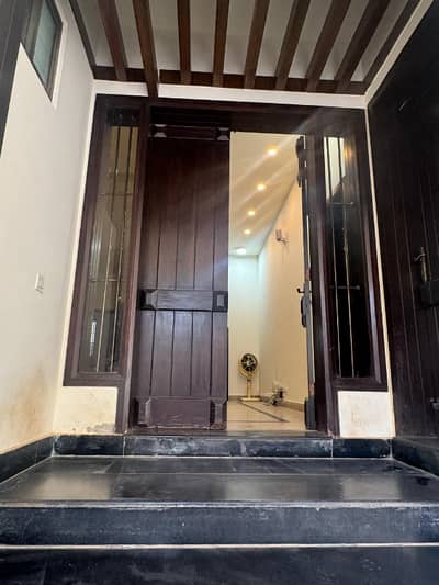 40/80 House Available For Sale in G-14-4 Rent value 3 Lakh 14 kv solar install