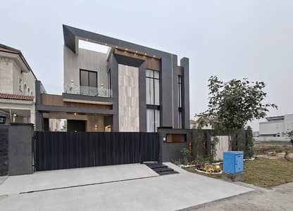 100% Original Add 01 Kanal Ultra Modern Design Bungalow For Sale Location DHA Phase 8 Block T