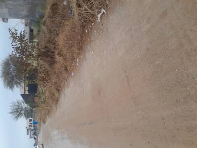 8 marla level plot on main 60 feet road Alamdar Rd lop clear