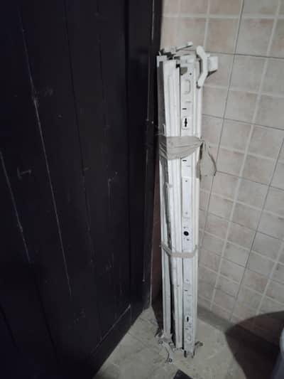 Tubelight rods with holder