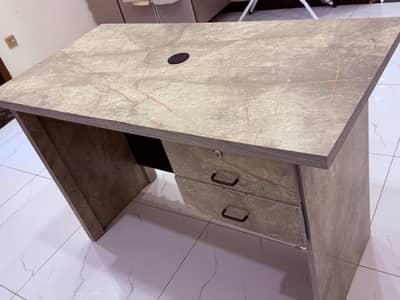 Office Table for Sale – Excellent Condition