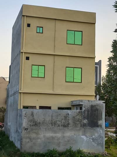 5 Marla Tripe Story well Furnished House For Sale in Lahore Motorway City S Block