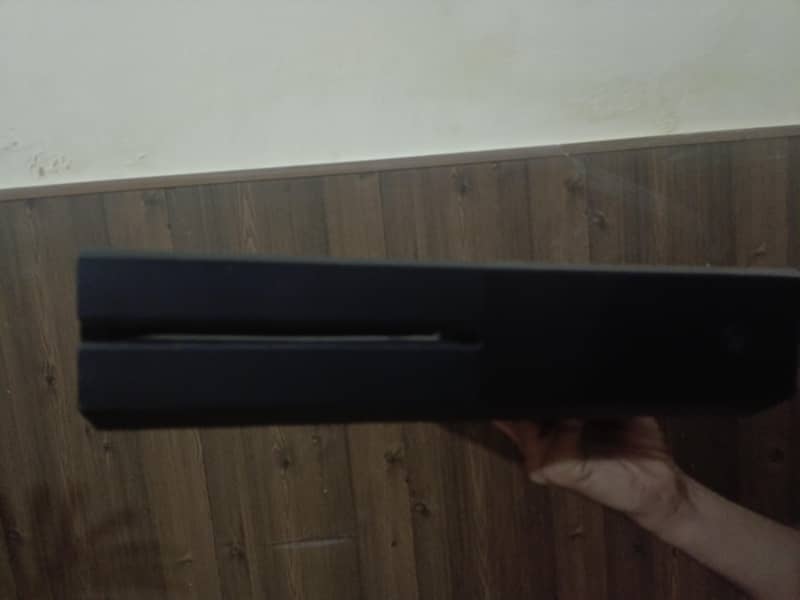 XBOX ONE WITHOUT CONTROLLER 2