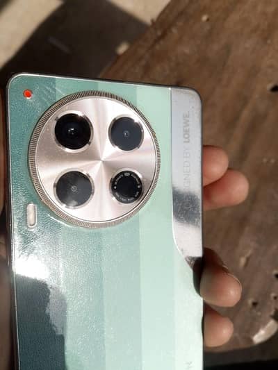 Tecno COMAN 30 display finger 70 WD Fast charger 10/9 condition