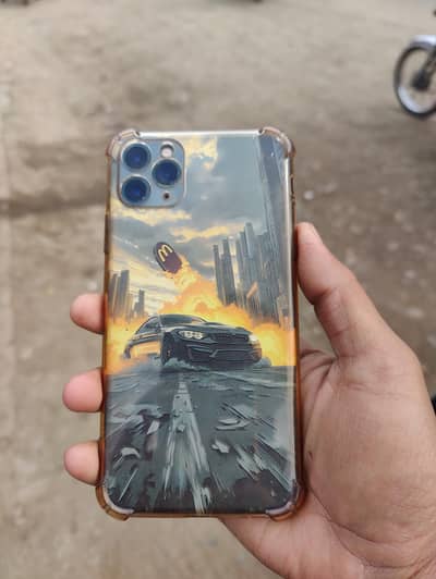 I phone 11 pro max 64 gb all oky  face id oky