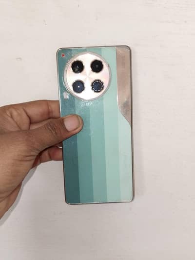 Tecno COMAN 30 display finger 70 WD Fast charger 10/9 condition