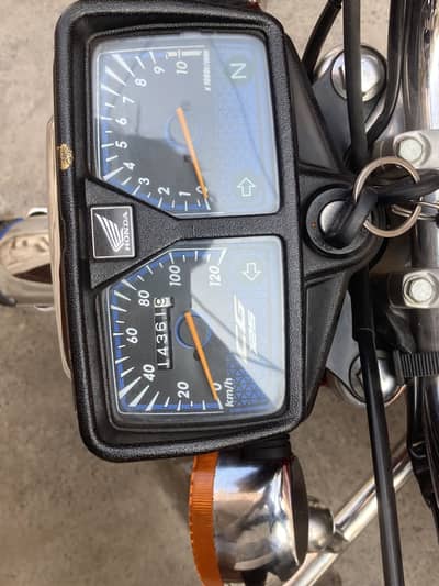 Honda 125 all ok bike  red colour engine no open no repair