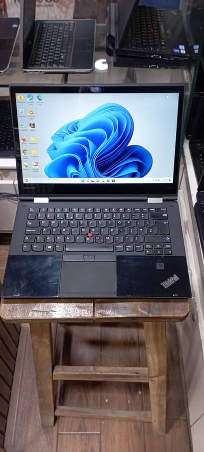 LENOVO THINKPAD X1 YOGA core i7 7th gen 16gb 256GB 360 ROTATABLE + PEN