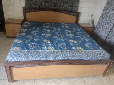 4 pice bedroom set with mattress spring