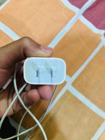 iphone charger c-tyepe 20w fast only call 03234225057