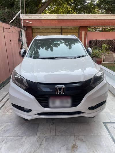 Honda Vezel Z (2016 Model/2016 Registered)