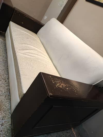 5 seater Sofa For sale