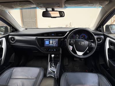Toyota Grande 1.8 Black