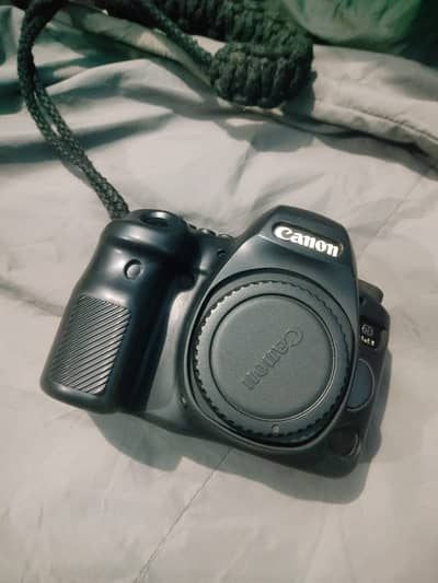 Canon EOS 6D Mark II DSLR Camera with 2 lenses