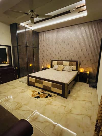 Complete bed dressing sidetable matress