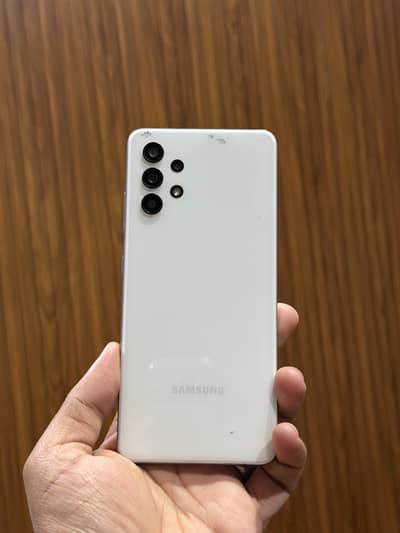 Samsung A32 6gb 128gb with only box 10 by 9.5 condition