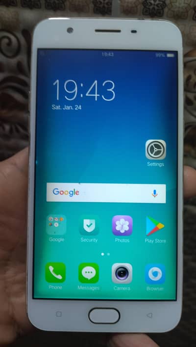 Oppo A57 3GB 32GB Rs. 5000