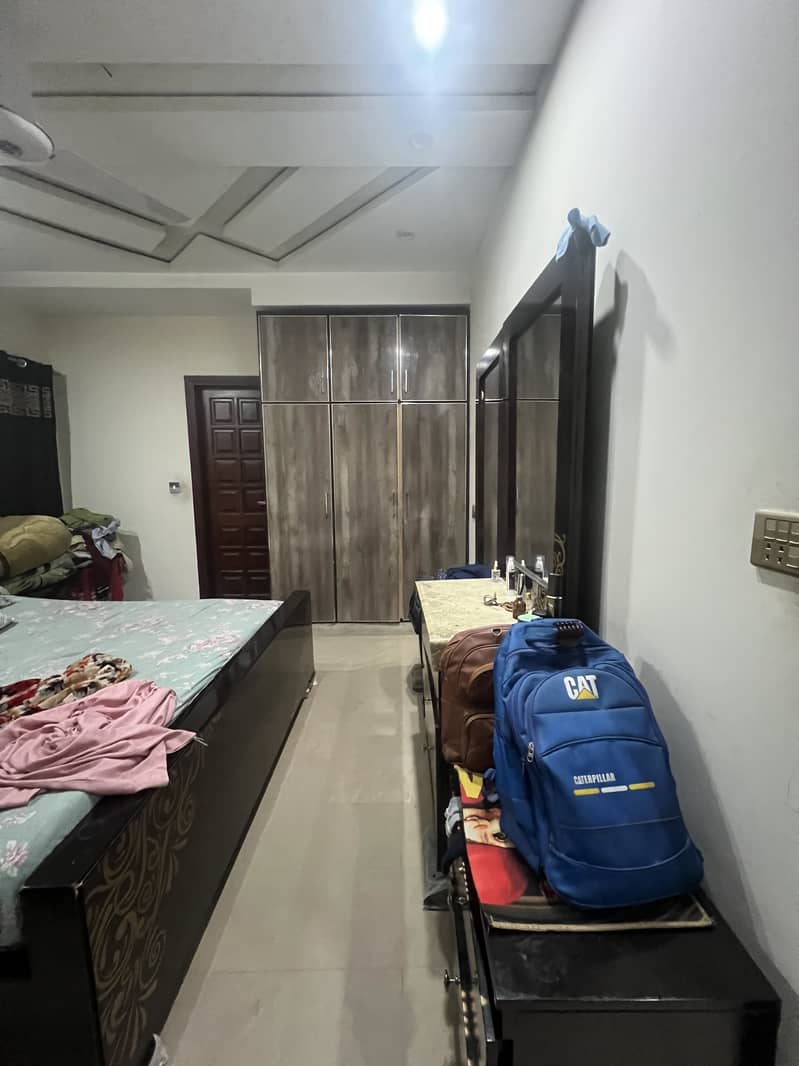 10 Marla Ground portion 8