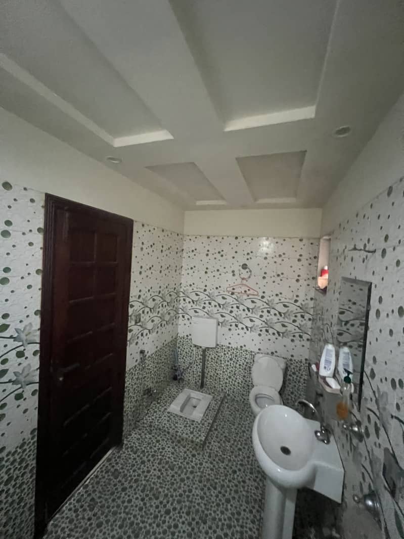 10 Marla Ground portion 9