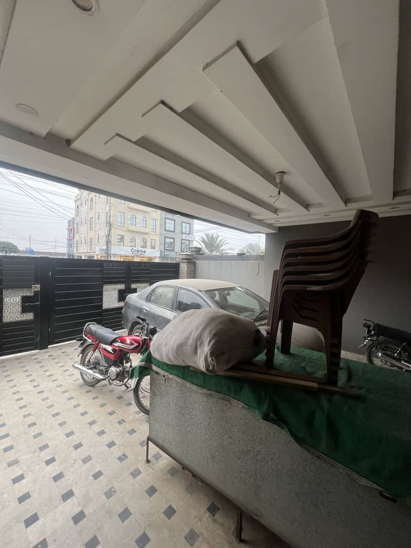 10 Marla Ground portion 10