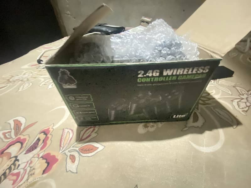 2.4G wireless controller 4