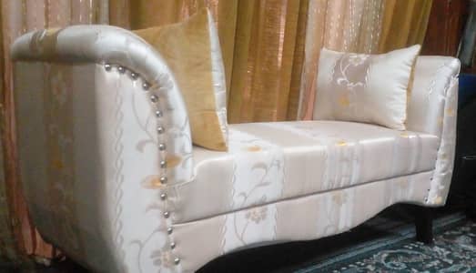 Very beautiful heavy comfortable Molty foam dewan03335138001