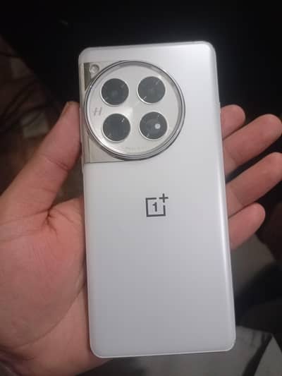 OnePlus 12 16 512