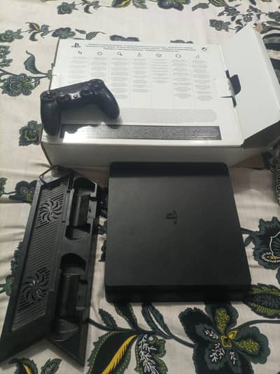 PS4 slim