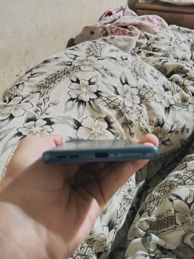 I'm selling my phone Motorola edge 50 fusion