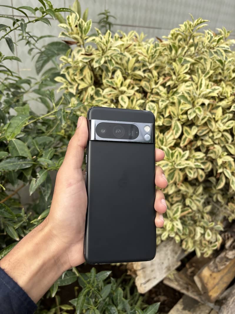 Google Pixel 8 Pro 2