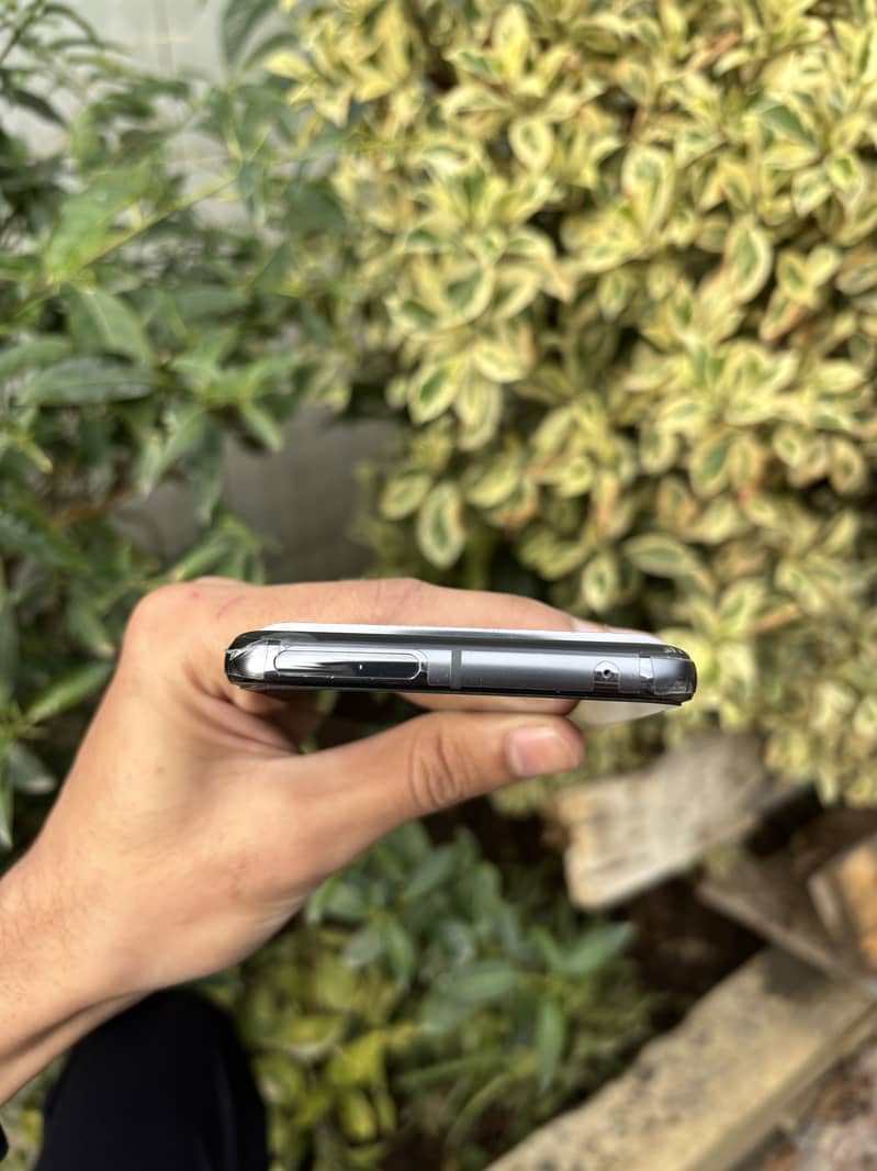 Google Pixel 8 Pro 7