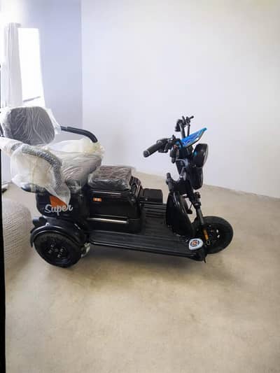 video available 3 Wheels Rechargeable electric Auto