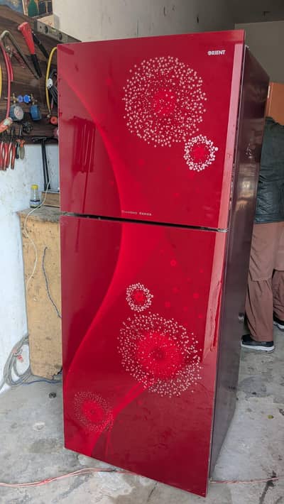 Oriant friage good condition good working all oky  glass door
