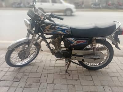 Good condition motorcycle for sale in gujrat