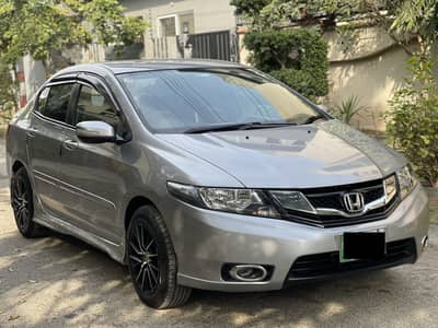 Honda City 2017 Model Total genuine paint.