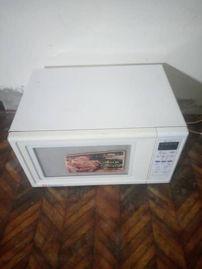 microwave oven