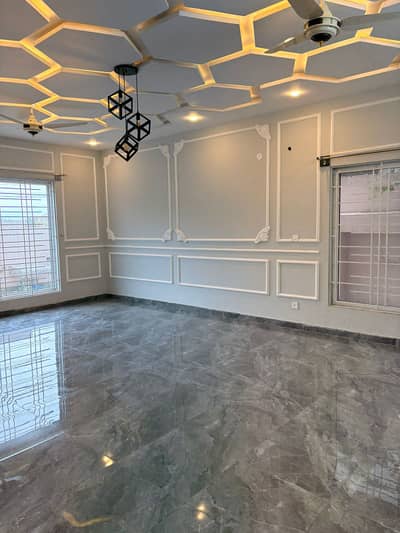 1 Kanal Design House For Rent