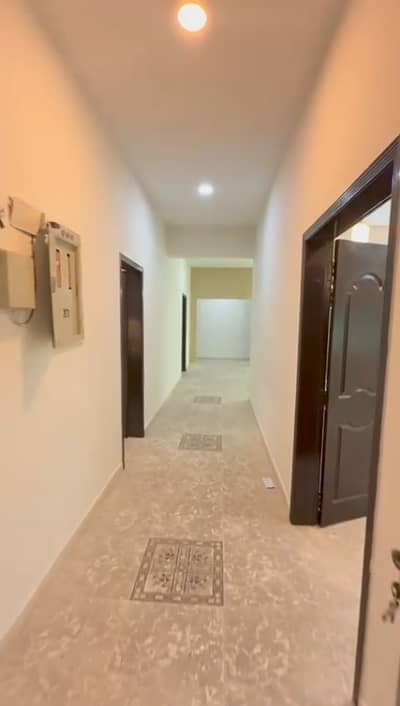 Gurond Floor 3 Bed Room Apartments For Sale in Askari 11 Lahore