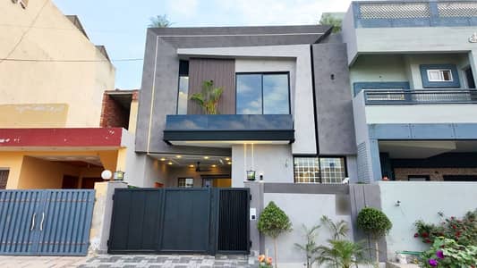 Prime Location House For Sale In Formanites Housing Scheme