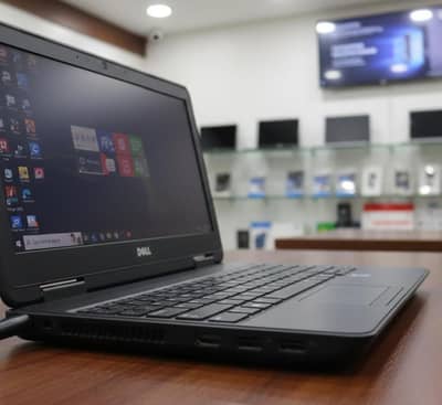 Dell latitude E5540/core i5 4thGeneration8GB RAM 128GBSSD 500 HDD