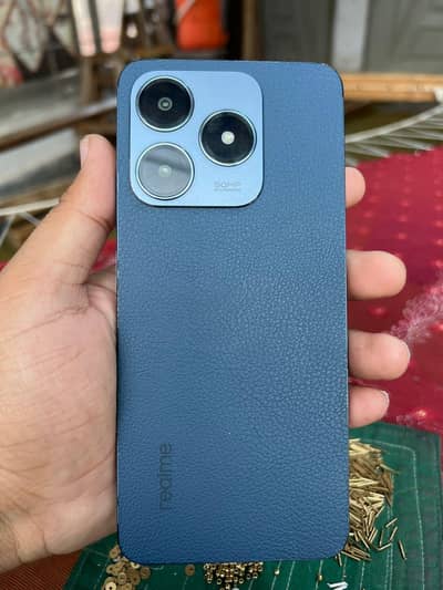 panel change r break hy 6/128 Gb  box charg hy sath 45watt fast charg