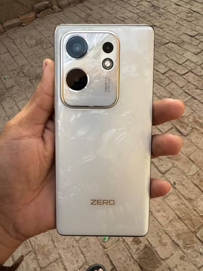 Infinix Zero 30 8+8GB 256GB 120Hz screen
