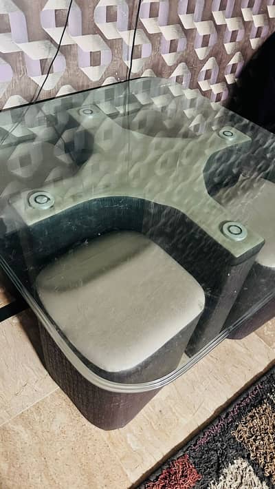 Centre Table with 4 seats