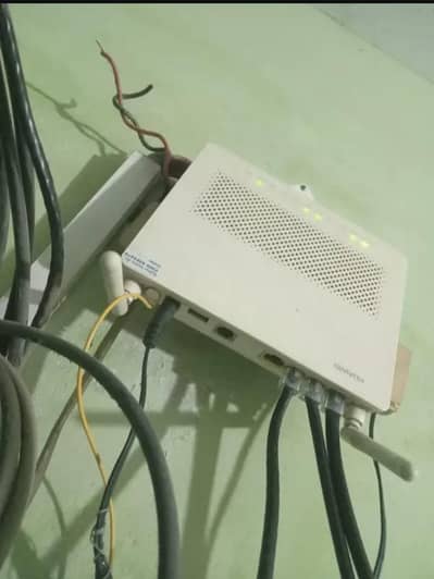 fiber router huawei urgent sell