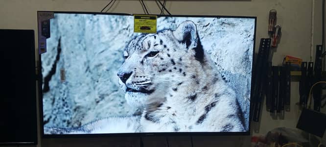 32 INCH LED,30 INCH SMART UHD 4K,8K MODEL 3 YEAR WARRANTY O3294774453