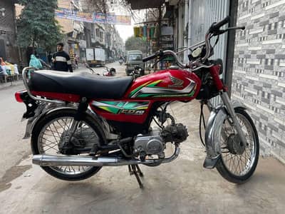 Honda CD 70 red colour for sale