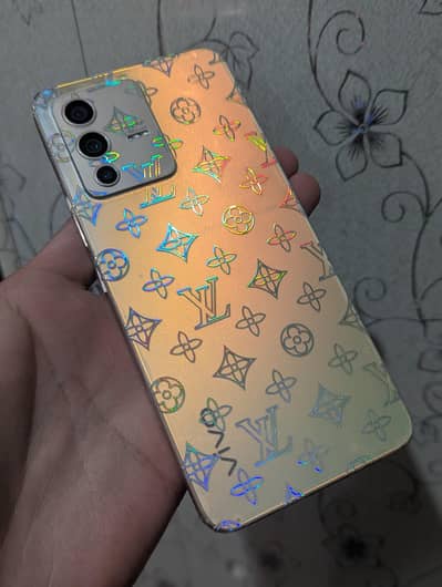 12/256 v23 vivo with box charger exchange possible