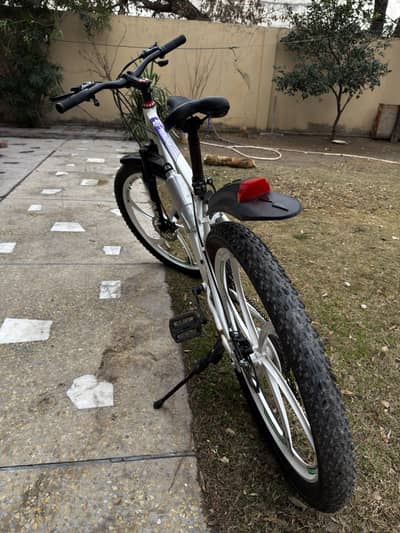 FENGSL 3 Gear Bicycle in White Color